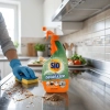 Czyszczenie tłuszczu w kuchni sprayem SIO Degreaser Power Spray